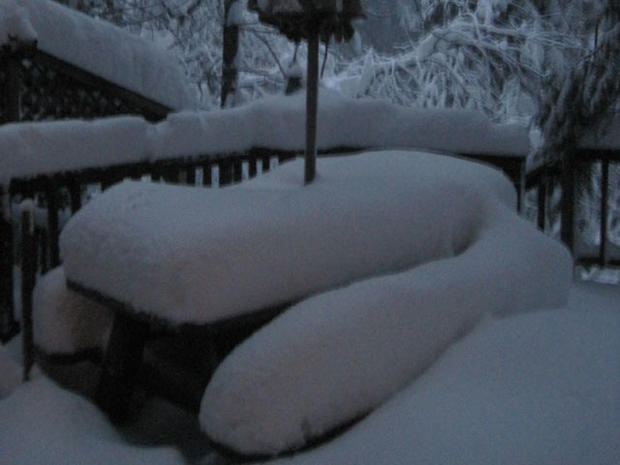 snow-covered-picnic-table-in-nevada-city.jpg 