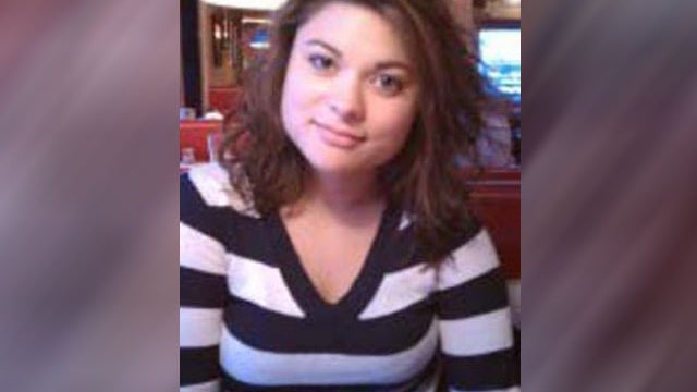 Authorities search for missing, pregnant mom 