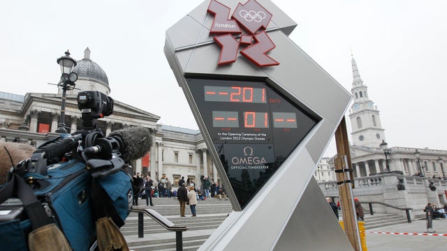 Olympics_clock_AP110315141462.jpg 