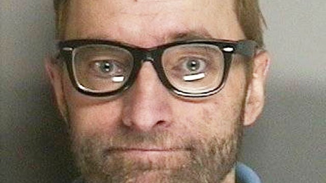 Clark_Rockefeller_Charged08.jpg 