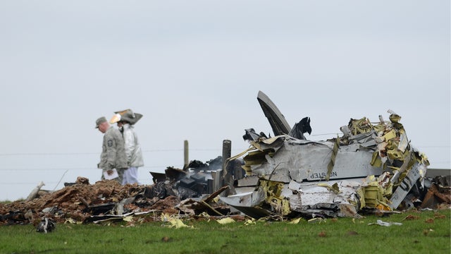 military_crash_AP11040105506.jpg 