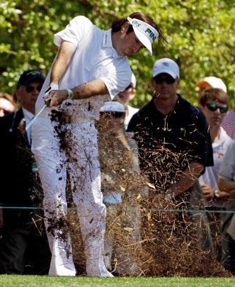 Bubba Watson hits out of the rough 