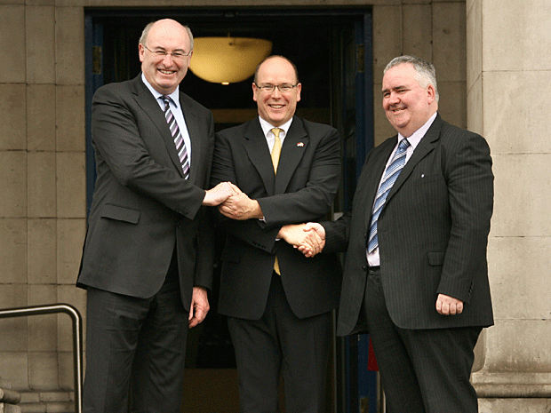 012-a-prince-albert-in-dubl.gif 