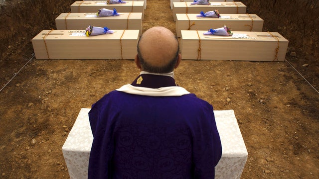 Japan remembers quake victims 