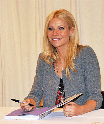 023-paltrow-signs.gif 