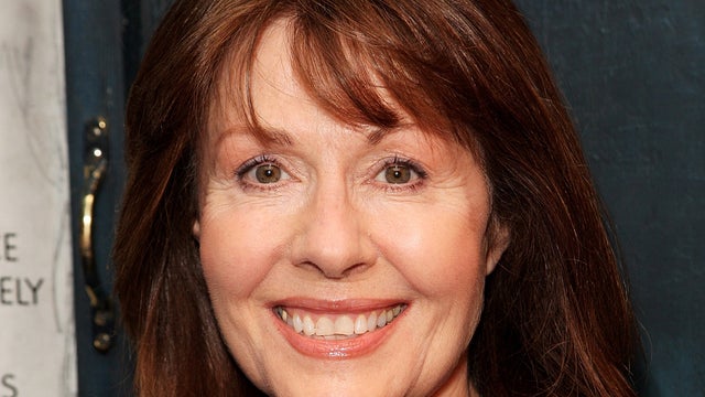 elisabeth_sladen.jpg 