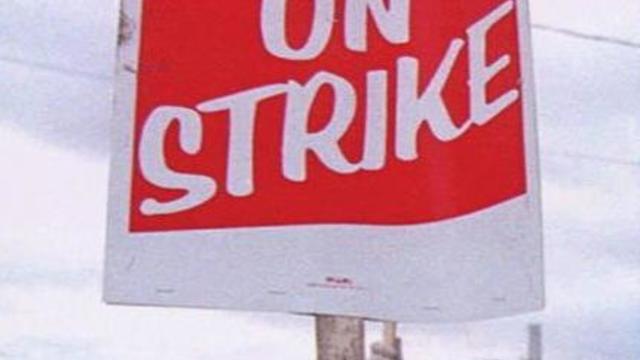 on-strike.jpg 