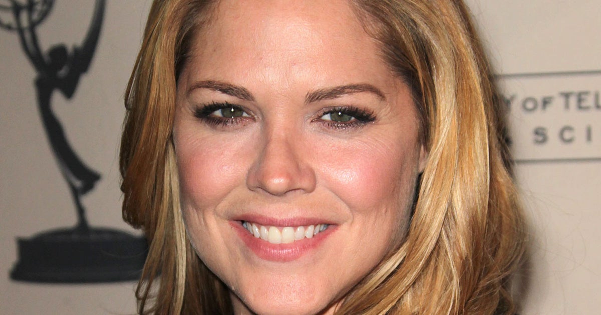 Mary McCormack expecting third child CBS News