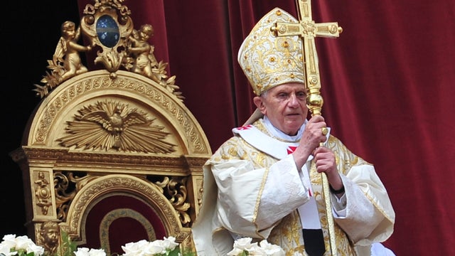 pope_top_113136804.jpg 
