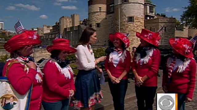 es_0427_RED_HAT_INT.jpg 