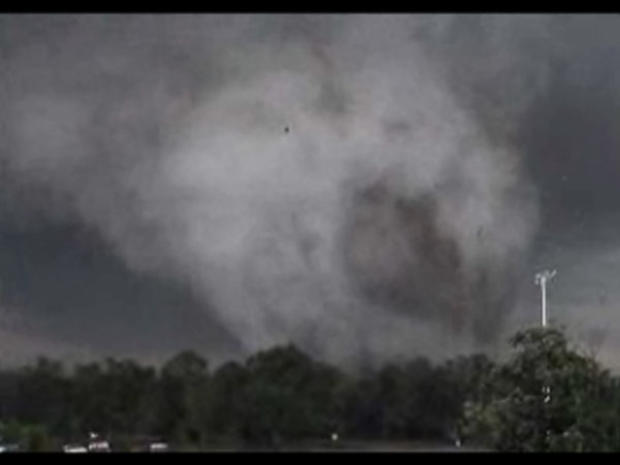 tornado-swirling.jpg 