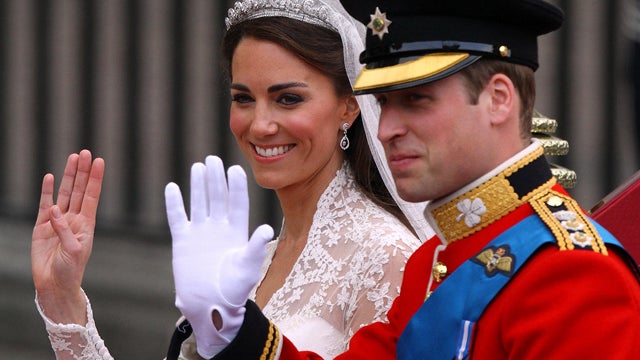 Prince William his bride Kate, Duchess of Cambridge, leave Westminster Abbey 