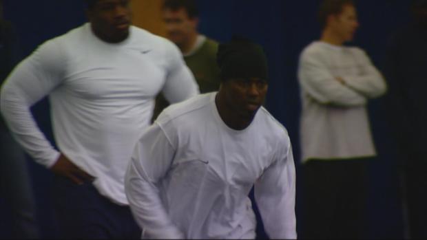broncos-players-work-out-during-lockout-4.jpg 