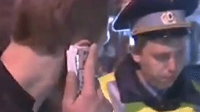 RussianCellPhone.gif 