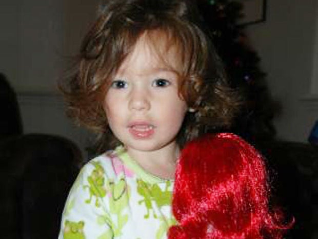 2-year-old found dead after mom found walking naked along Calif. highway 