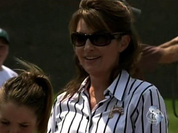 Palin's bus tour keeps media in the dark 