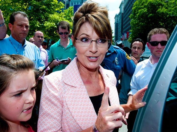 7 eyebrow-raising comments from Sarah Palin's Twitter 