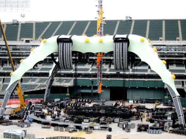 The U2 Custom-Built Stage 