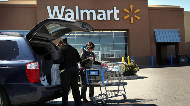 walmart_shoppers_111067141_fullwidth.jpg 