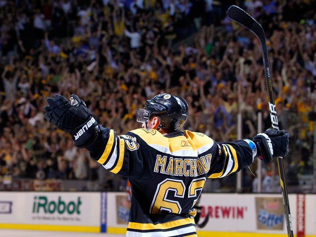 Brad Marchand celebrates goal 