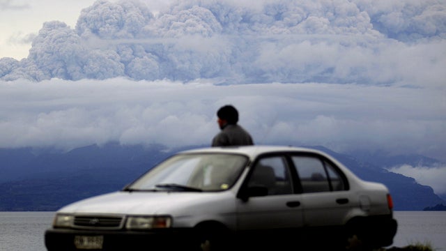 Chile volcano eruption 