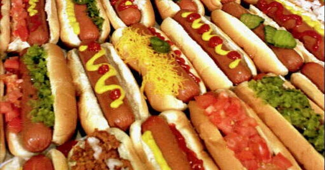 Okla. police follow trail of hot dogs to break-in suspect - CBS News