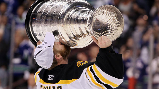Boston Bruins dominate Vancouver, 4-0, to claim first Stanley Cup title  since 1972 