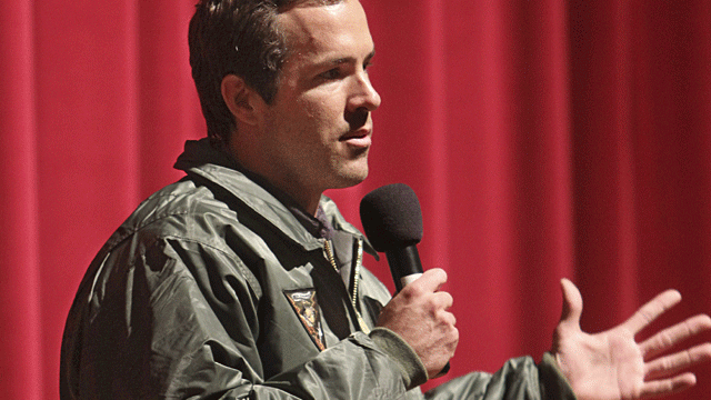 001-marines--ryan-talks.gif 