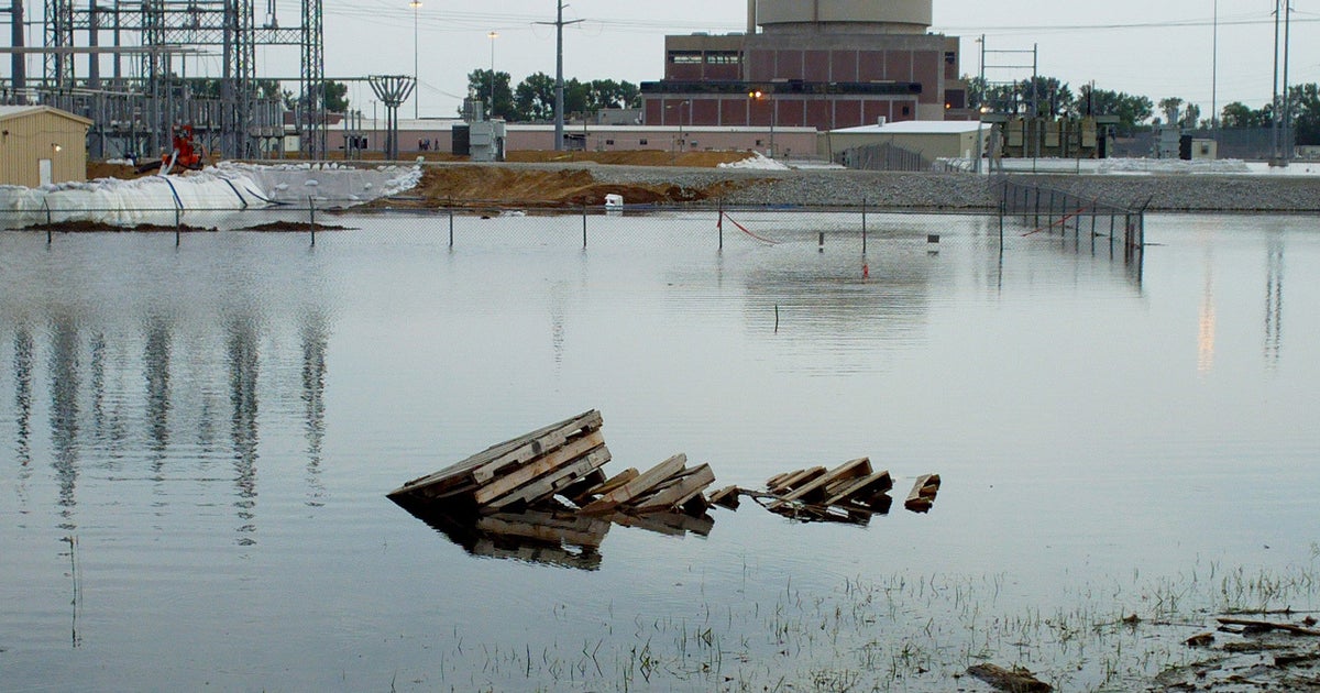 Floodwater seeps into Neb. nuke plant building CBS News