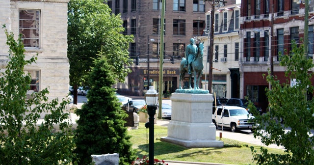 Lexington confederate statutes to come down, says Mayor Jim Gray CBS News