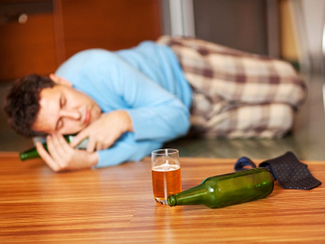 passed out, drunk, drinking, alcohol, alcoholic, knocked out, stock, 4x3