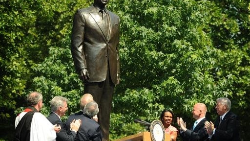 Former U.S. Secretary of State Condoleezza Rice and Foreign Secretary William Hague at unveiling of statue to former U.S. President Ronald Reagan in London today to mark 100 years since his birth. Picture date: Monday July 4, 2011. Ms Rice is representing 
