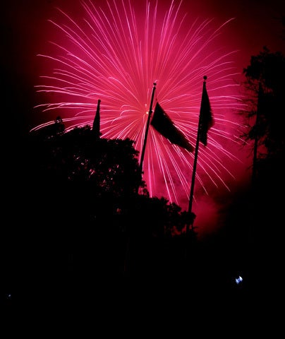 Fireworks_AP110704125258.jpg 