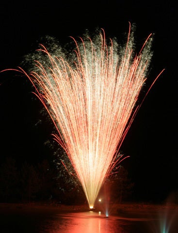 Fireworks_AP110704124269.jpg 