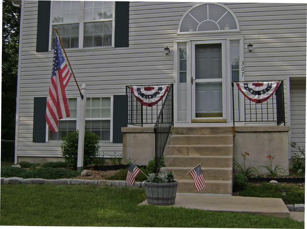 micki-and-bill-bowne-photo-of-our-home-in-pemberton-nj-decorated-for-the-independence-day-holiday.jpg 