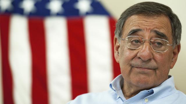 panetta_AP11071015083.JPG 