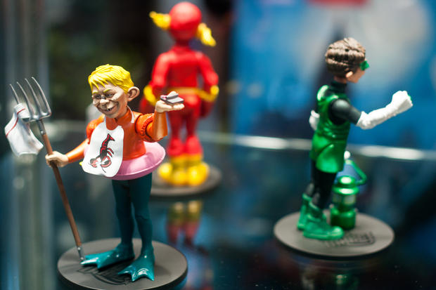 2011_SDCC_Day_0_Mad_figures.jpg 