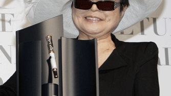 019-yoko.gif 