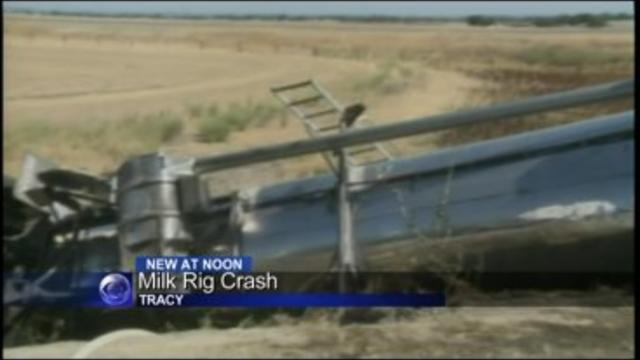 milk-truck-crash.jpg 