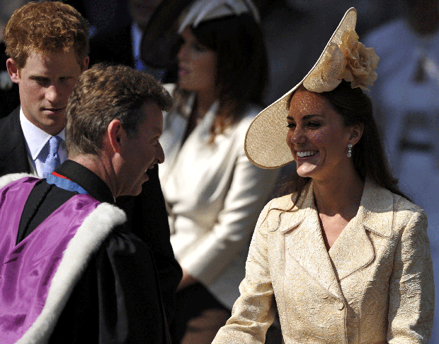 023-0000-kate-120102575.gif 