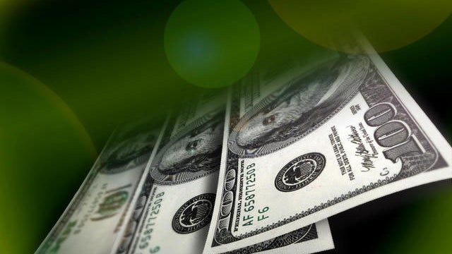 Loose cash found along Ohio highway totals $21K 