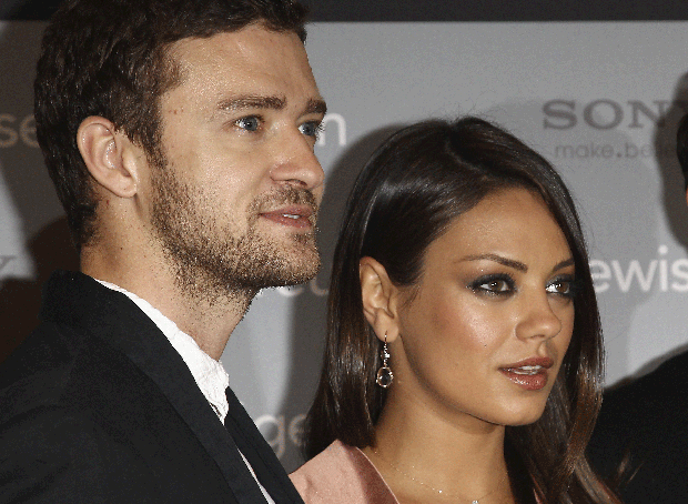 006-jt--and--mila.gif 