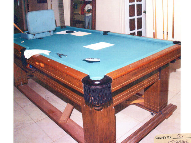 pool_table.jpg 