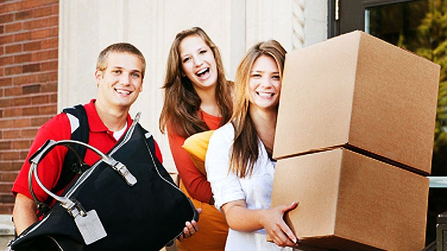 college, dorm, moving in, roommates, university, students, school, stock, 4x3 