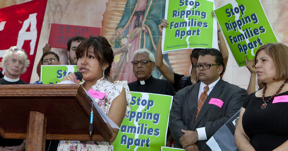 As Obama courts Latinos, deportation program under scrutiny - CBS News