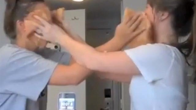 pizza slap fight 
