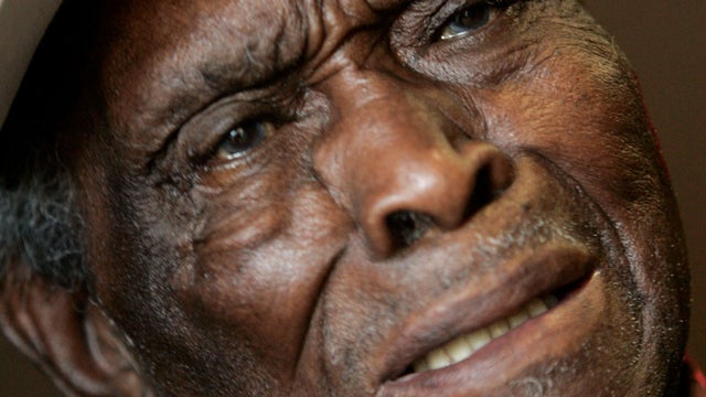 David "Honeyboy" Edwards 