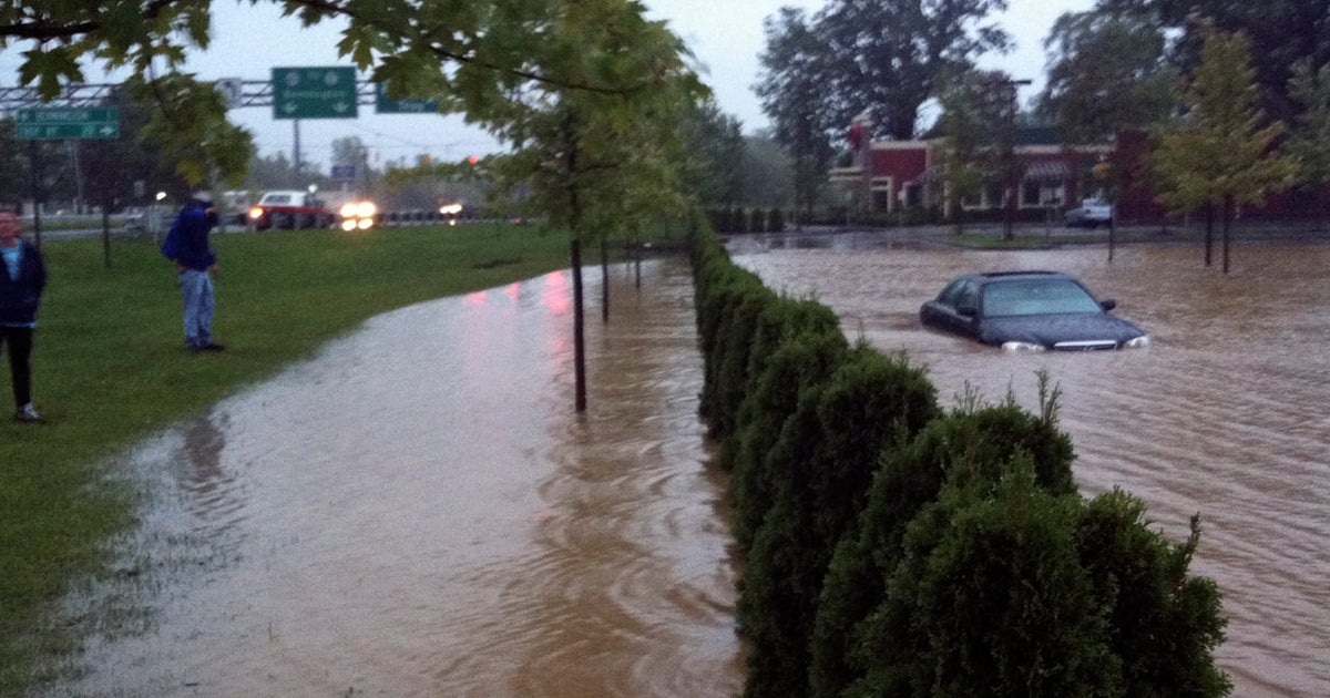 Vt. battles epic floods in wake of Irene CBS News