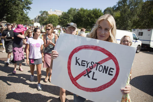 Keystone oil pipeline, Daryl Hannah 