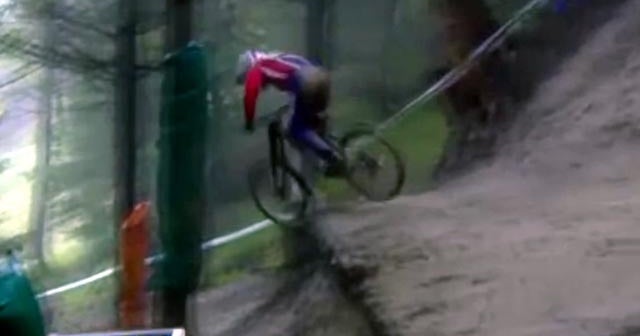Danny Hart's intense downhill race (with even intenser announcing ...